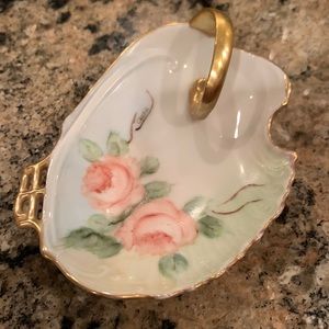 Vintage antique ring holder 🌹